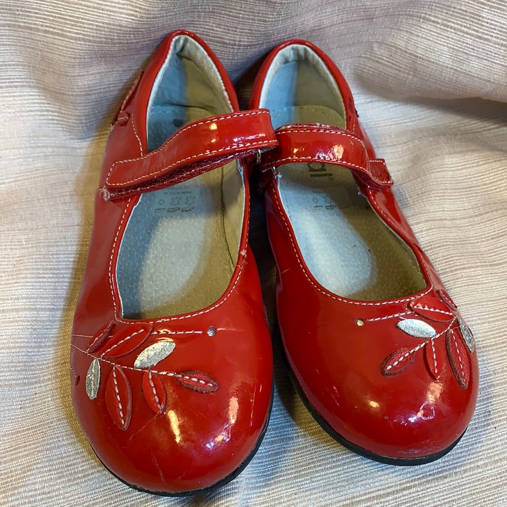KAI patent leather maryjanes preloved super comfy!